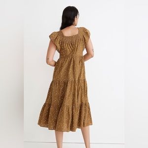 Madewell Dress. Size Medium. Smocking. Midi length.